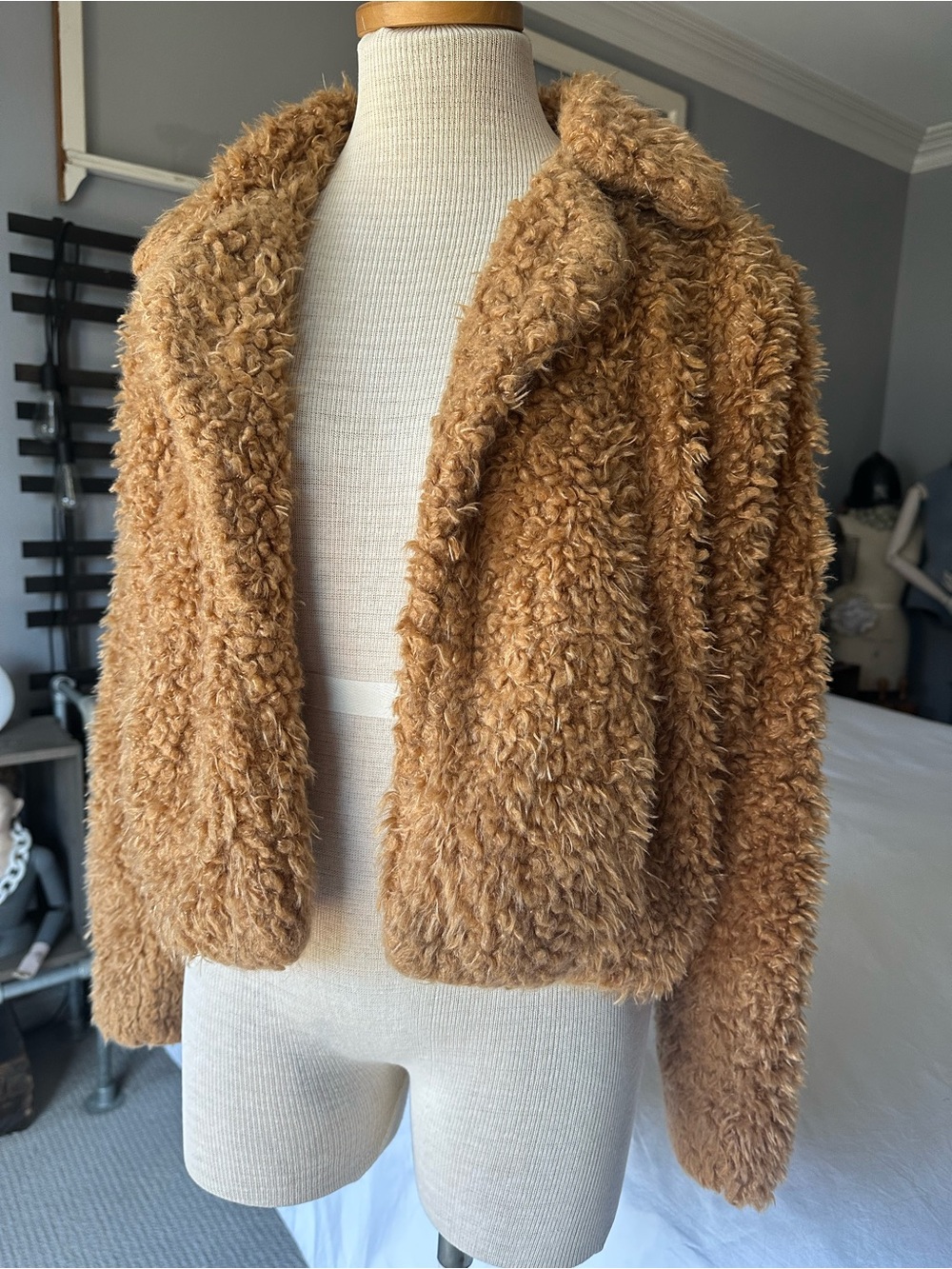 Blank NYC Teddy Jacket in Camel, size medium Brown